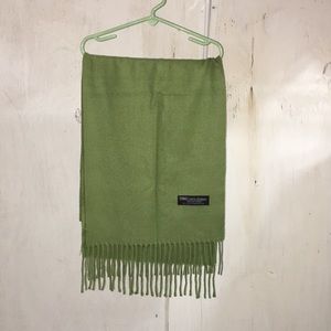 Nwot 100% Cashmere Scarf made in Scotland